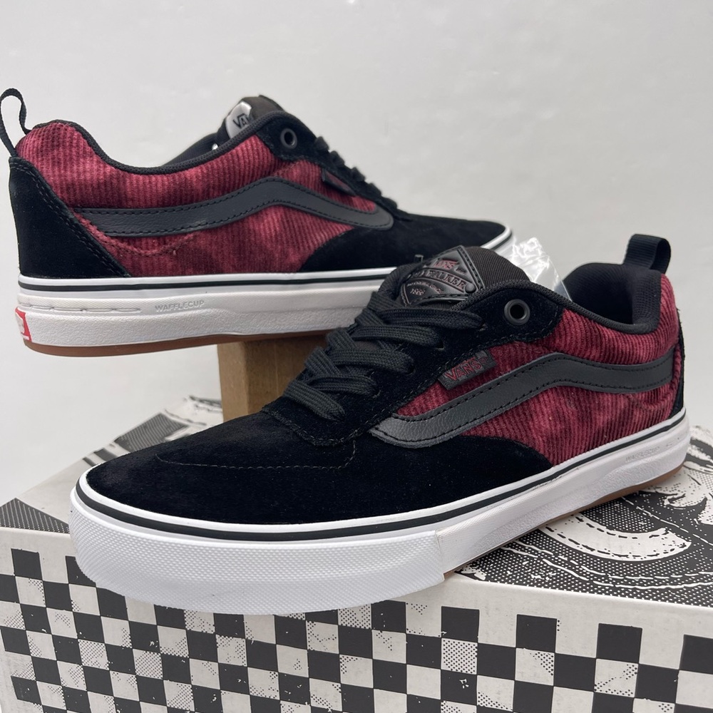 Vans WMNS Kyle Walker
Corduroy Tie-Dye/Black/White Sneakers
VN0A5JIEX4C - Picture 7 of 16